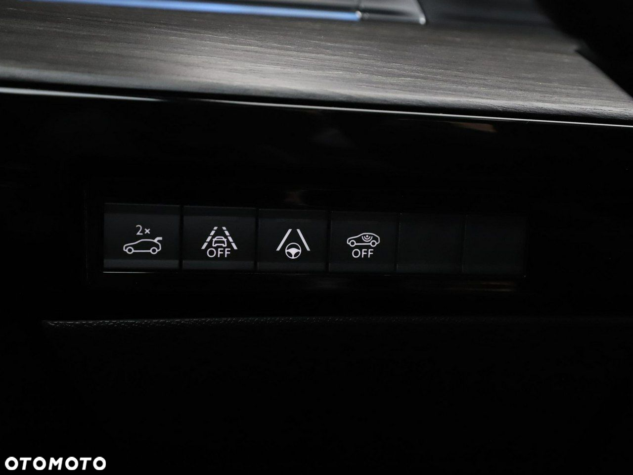 Peugeot 508 1.6 PureTech First Edition S&S EAT8 - 37