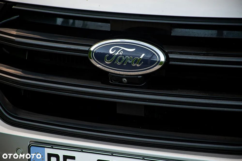 Ford Edge 2.0 TDCi Bi-Turbo 4x4 ST-LINE - 40