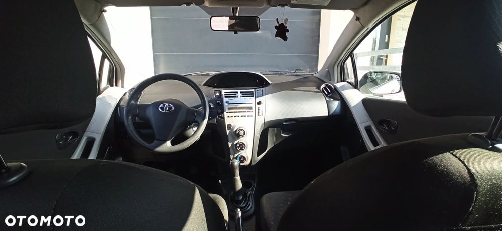 Toyota Yaris 1.4 D-4D Luna - 10