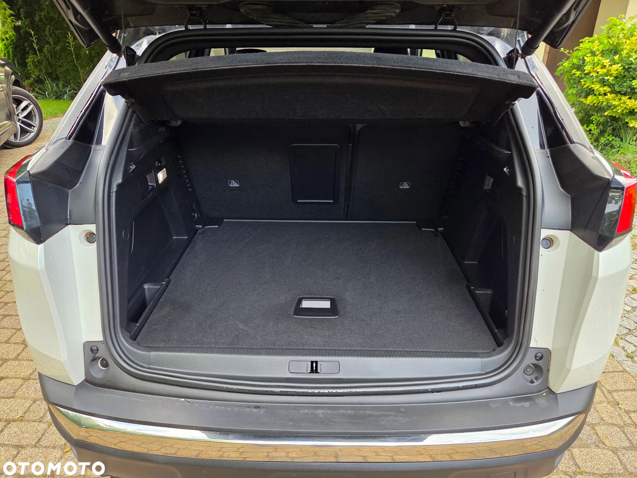 Peugeot 3008 1.5 BlueHDi GT S&S EAT8 - 11