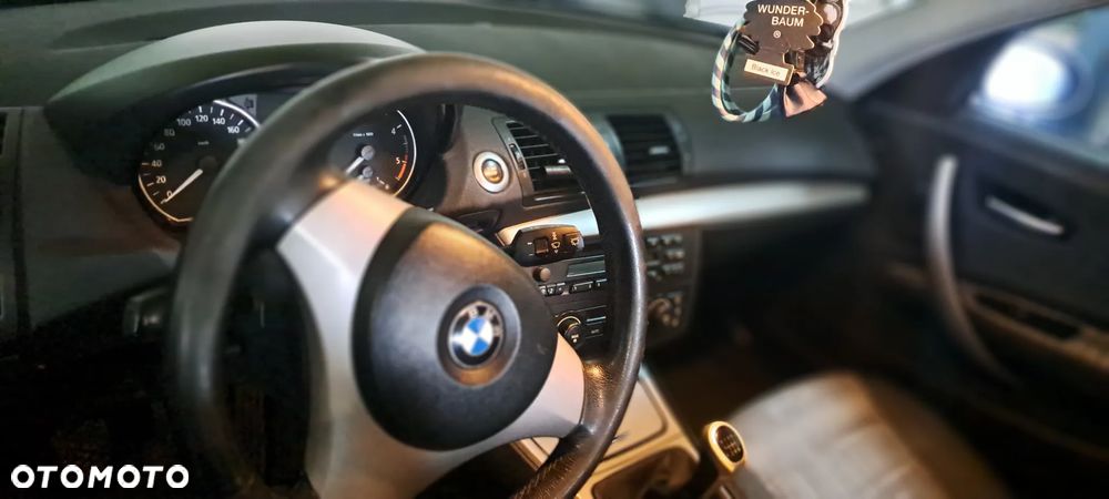 BMW Seria 1 118d DPF - 10