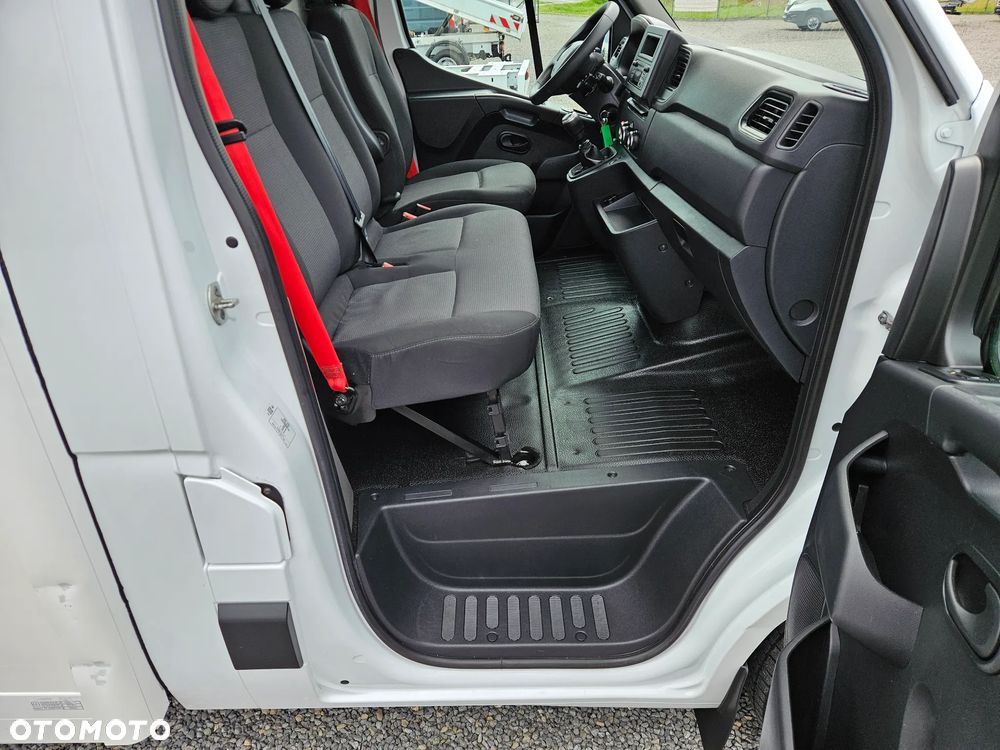 Renault Master - 18