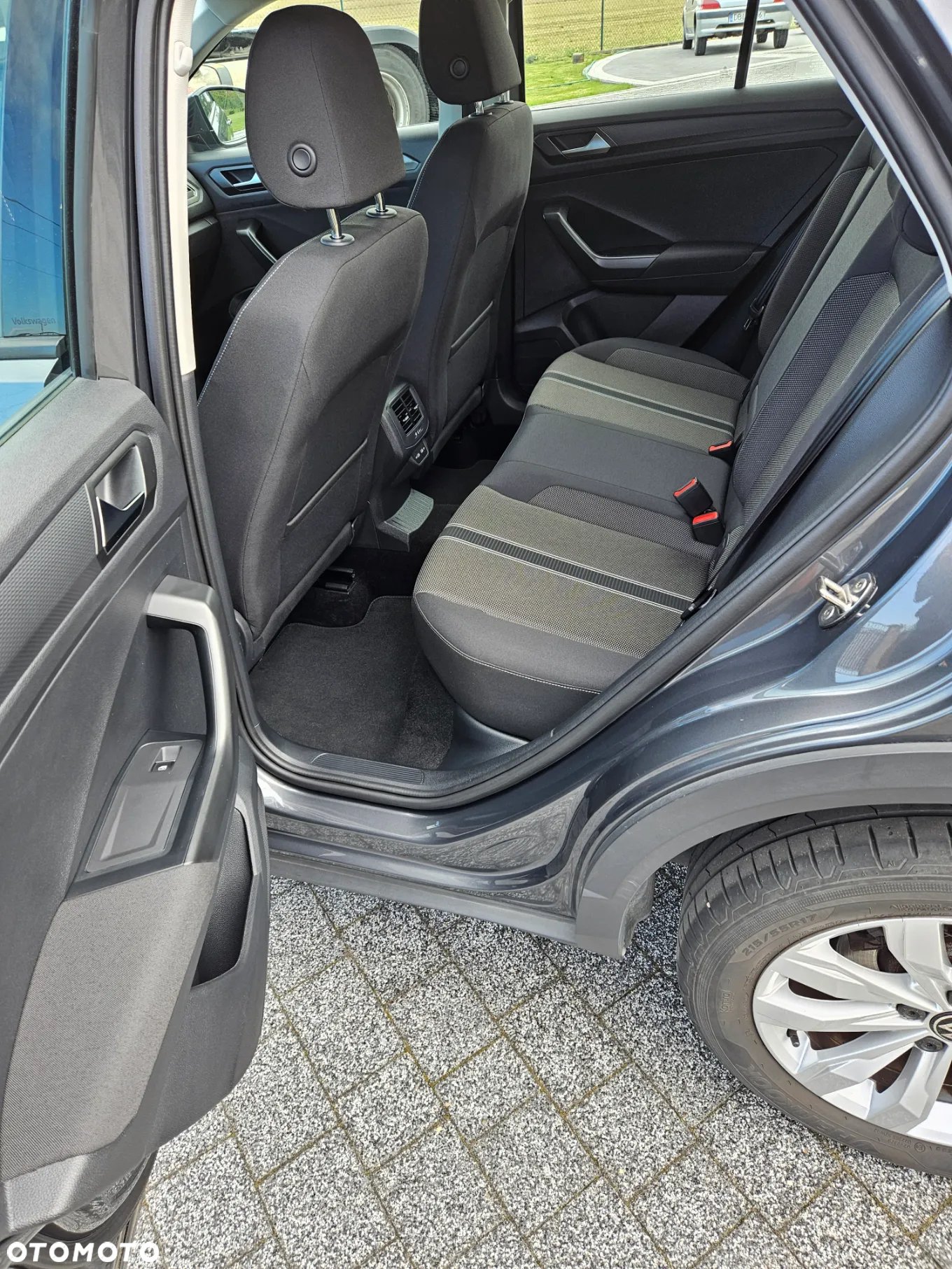 Volkswagen T-Roc 1.0 TSI - 9