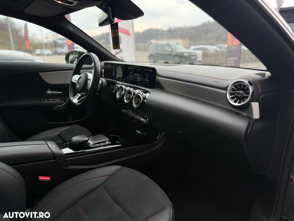 Mercedes-Benz CLA - 13