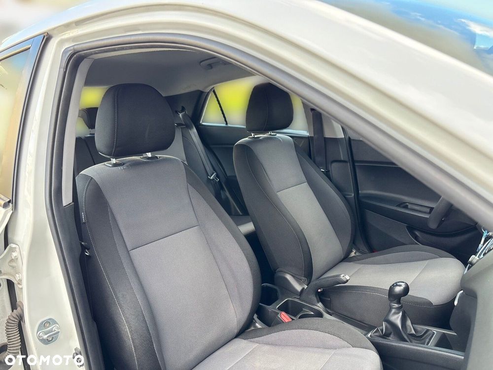 Hyundai i20 1.2 Classic Plus - 24