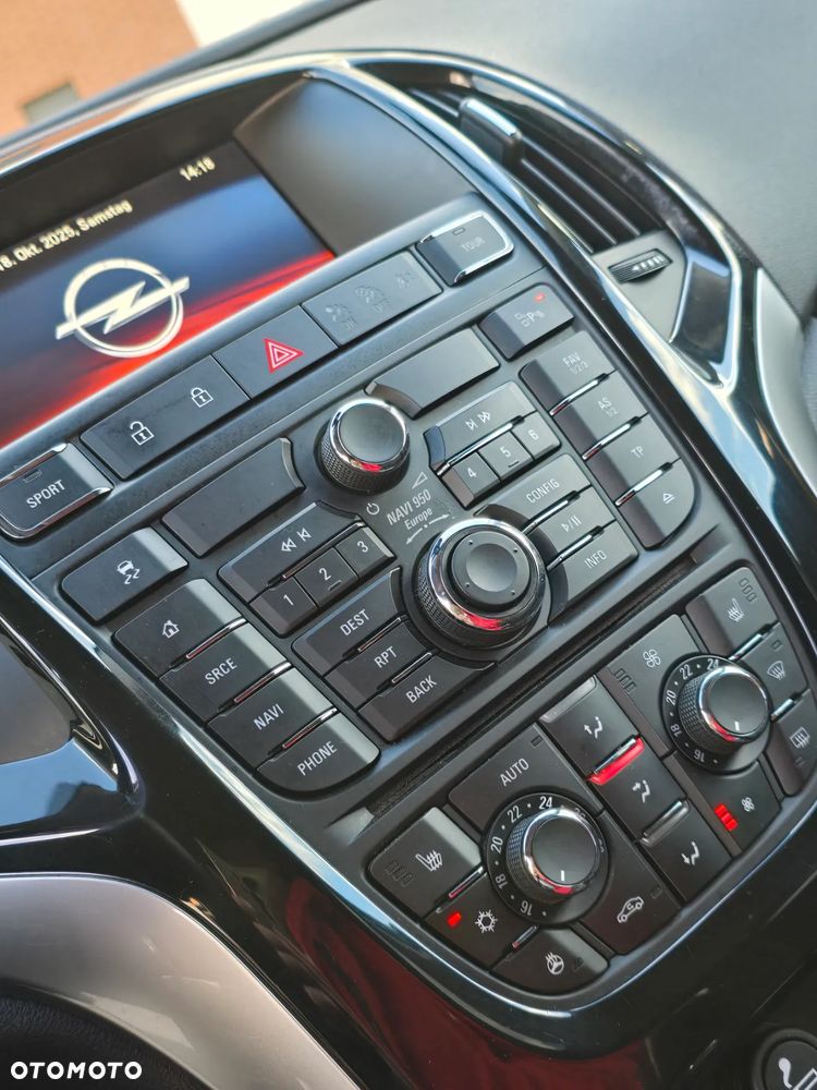 Opel Astra 2.0 CDTI Exklusiv - 28