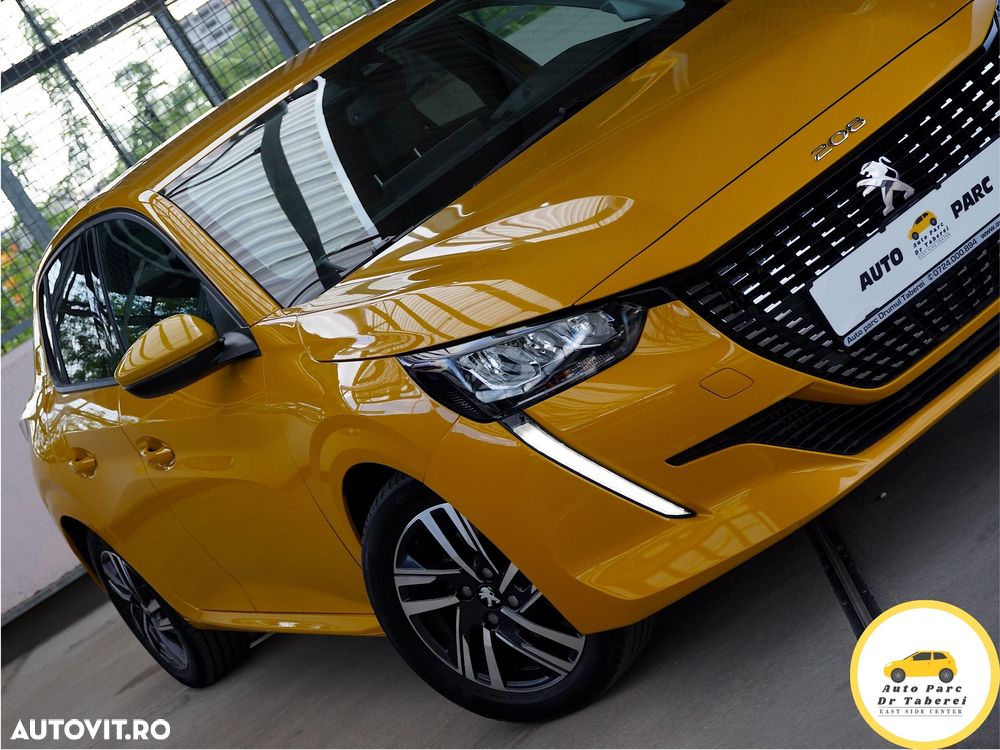 Peugeot 208 PureTech 100 EAT8 Allure Pack - 11