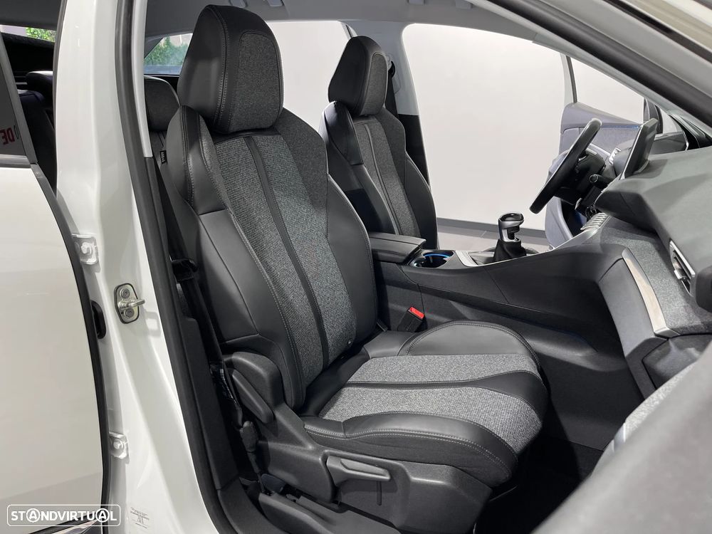 Peugeot 3008 1.5 BlueHDi Allure - 32