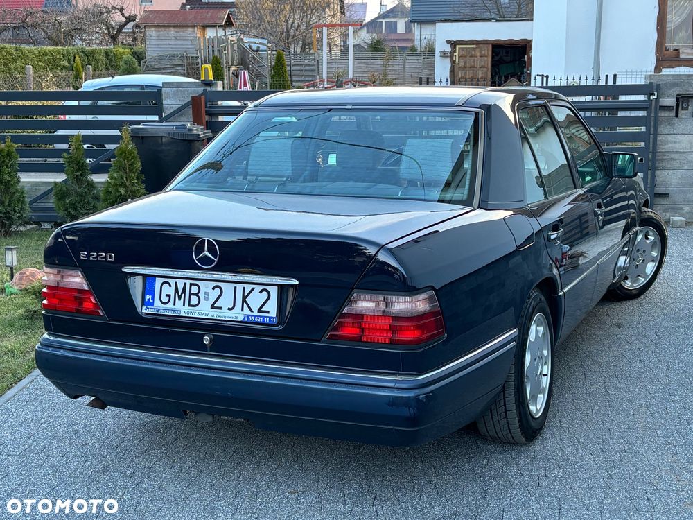 Mercedes-Benz W124 (1984-1993) - 17