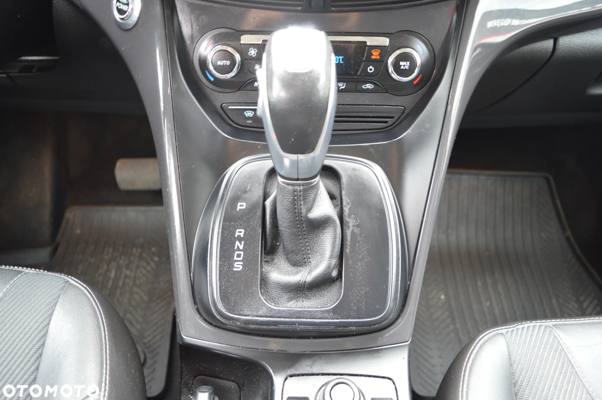 Ford Kuga 2.0 TDCi 4WD Titanium - 17