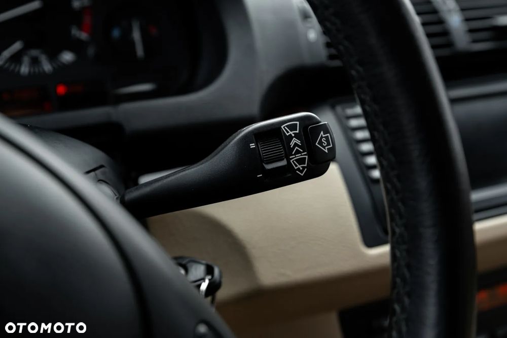 BMW X5 3.0 i Edition Exclusive - 36