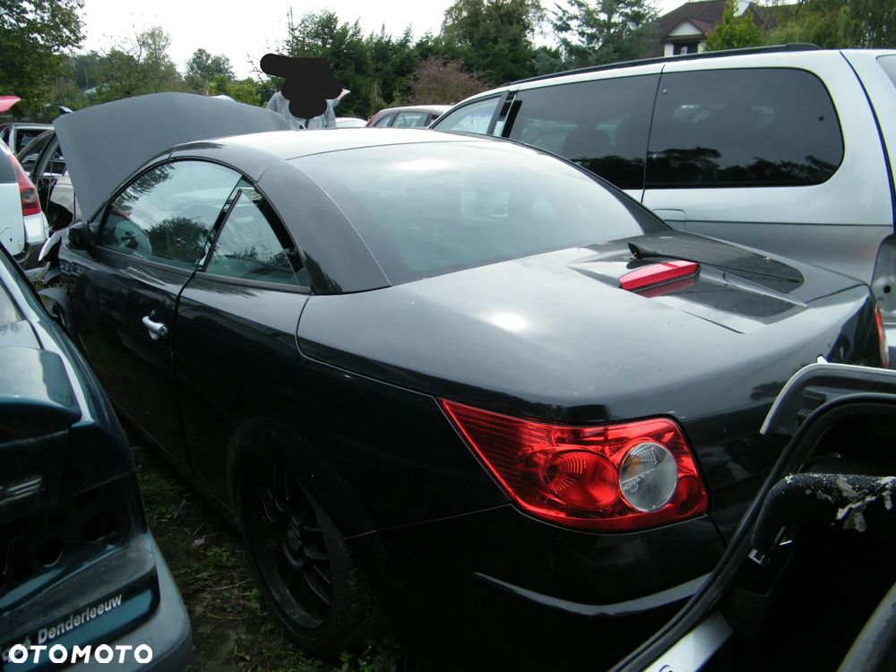 Renault Megane II CC 2.0 134KM. Silnik F4R770 skrzynia ND0014 lakier NV676 - 4