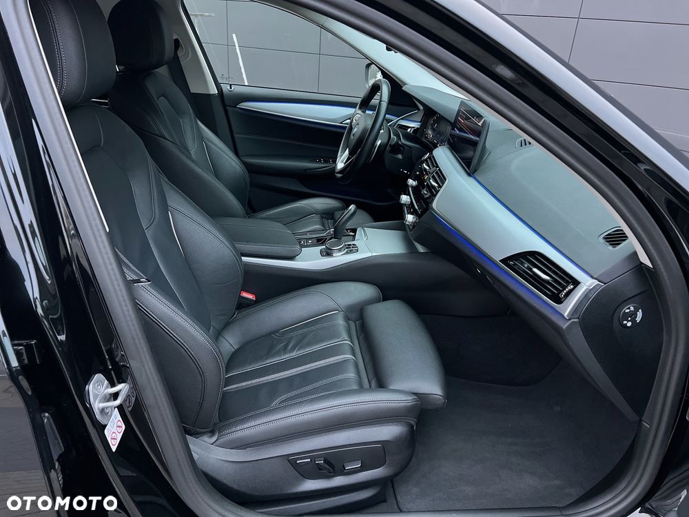 BMW Seria 5 520d MHEV Luxury Line sport - 36