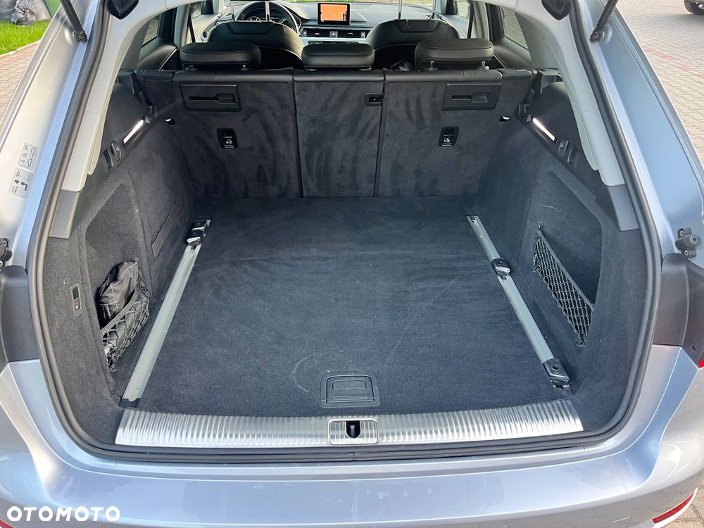 Audi A4 Avant - 32