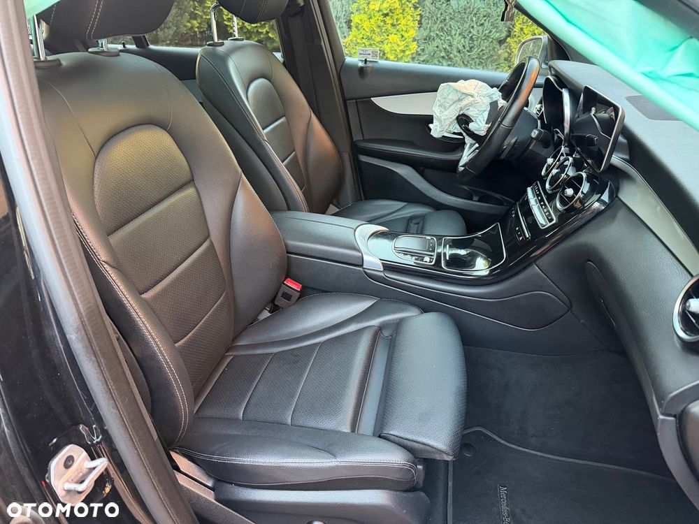 Mercedes-Benz GLC 300 4Matic 9G-TRONIC - 19