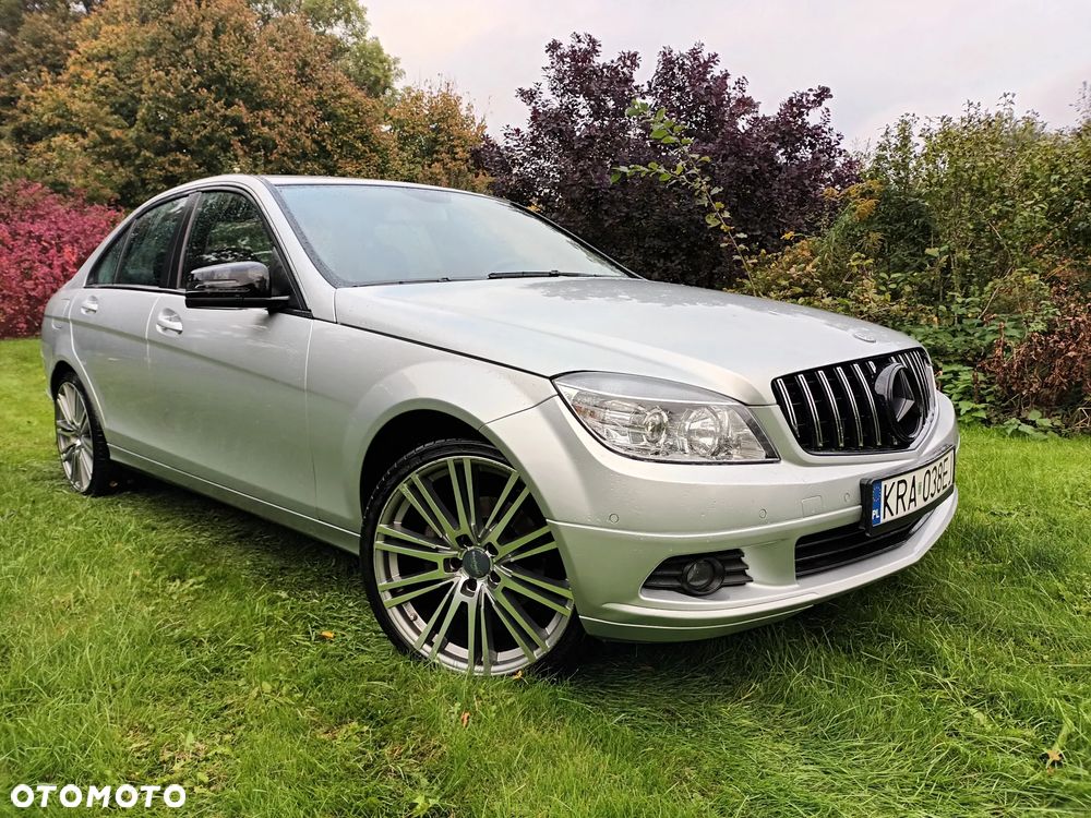 Mercedes-Benz Klasa C 200 7G-TRONIC Edition - 10