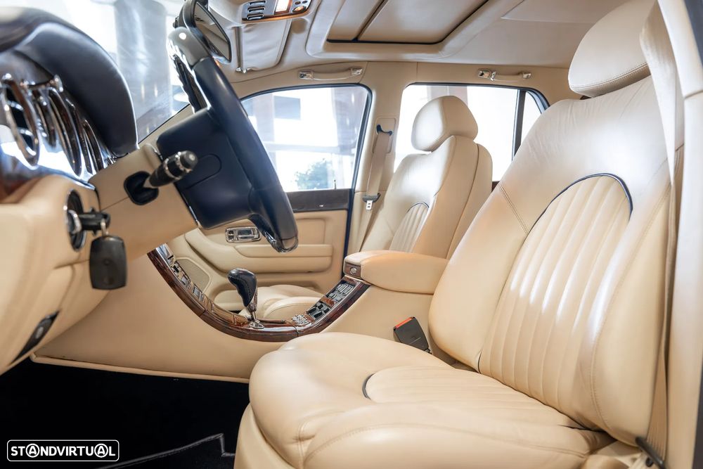 Bentley Arnage Red Label - 8