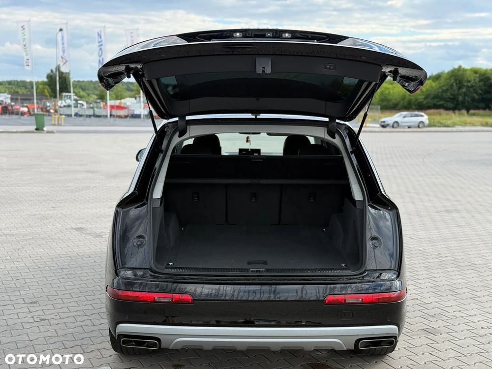 Audi Q7 - 7