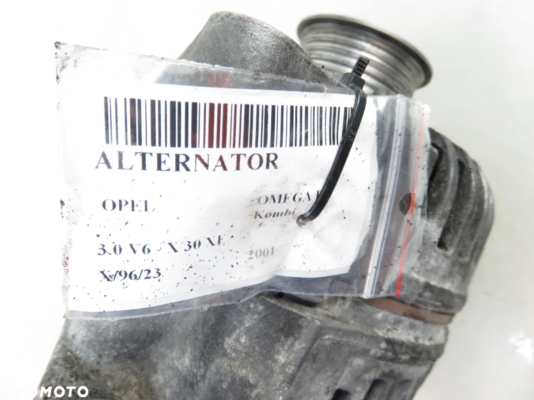 ALTERNATOR OPEL OMEGA B 3.0 24436554 0124525013 - 2