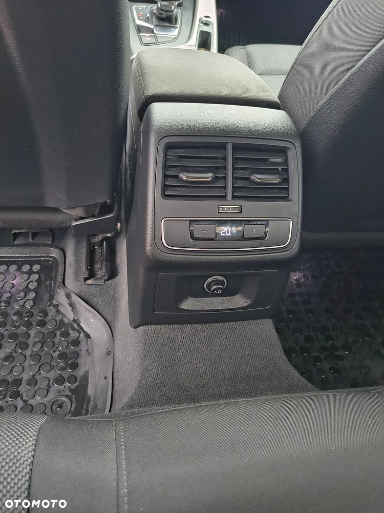 Audi A4 Limousine 40 TFSI mHEV Advanced S tronic - 10