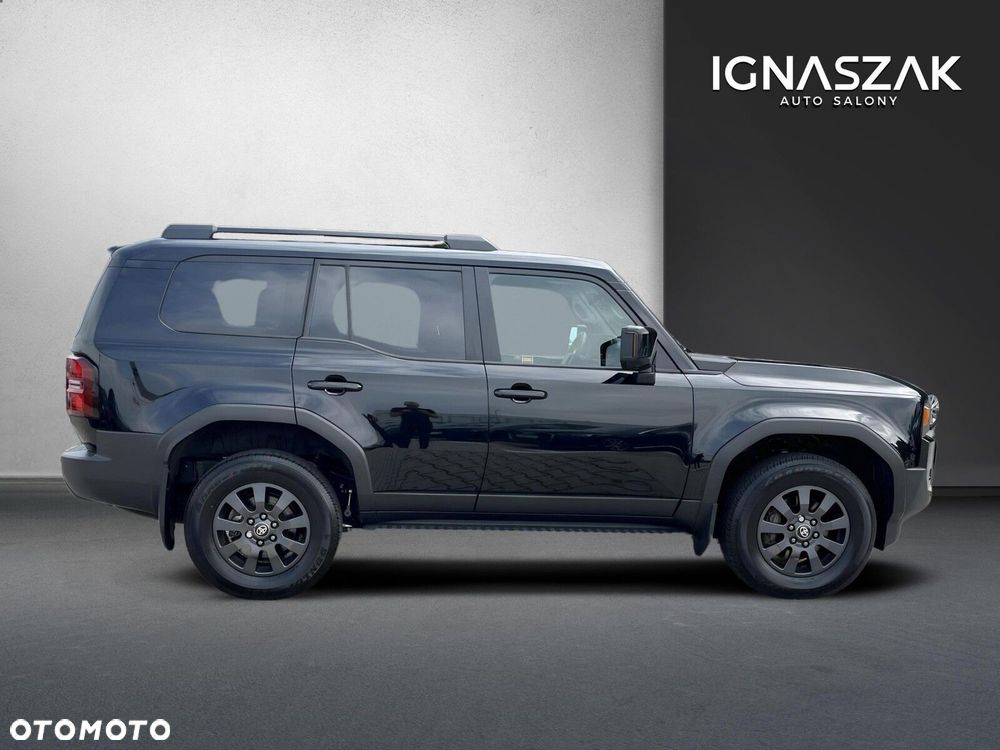 Toyota Land Cruiser - 7