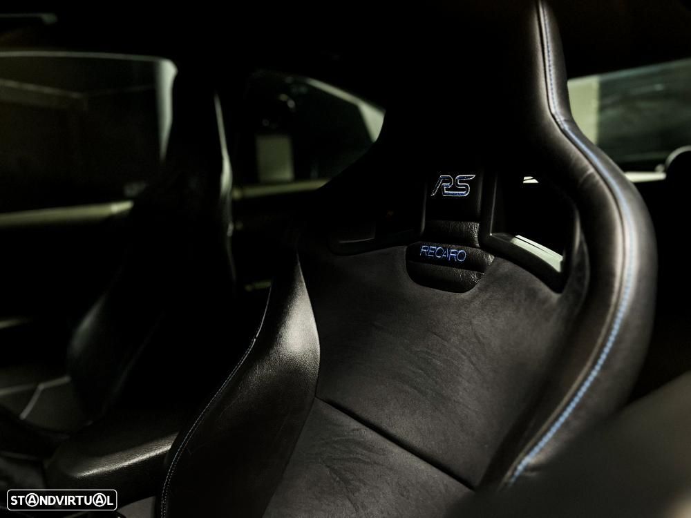 Ford Focus 2.5 T RS - 4