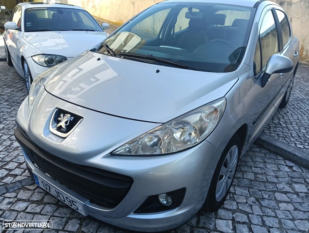 Peugeot 207 1.4 HDi Active - 21