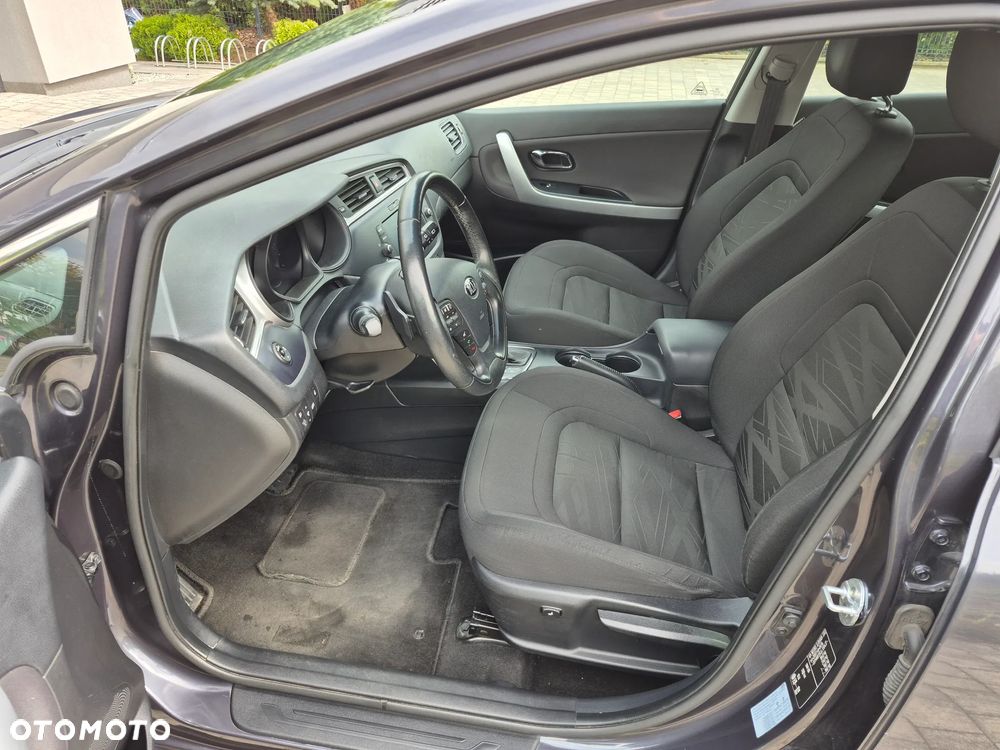 Kia Ceed 1.6 GDI Smart Plus DCT - 18