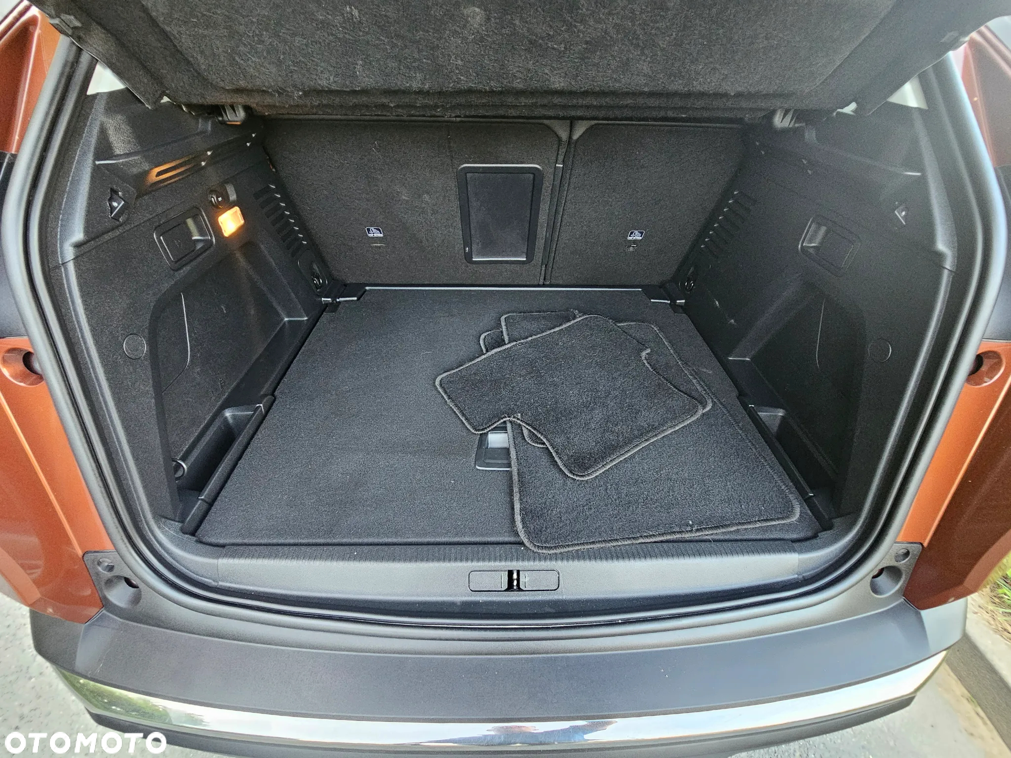 Peugeot 3008 PureTech 130 Stop & Start GPF Allure - 27