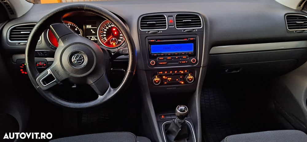 Volkswagen Golf 1.6 TDI DPF Style - 6