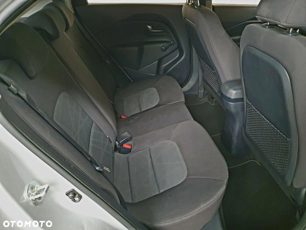 Kia Rio 1.2 L - 14