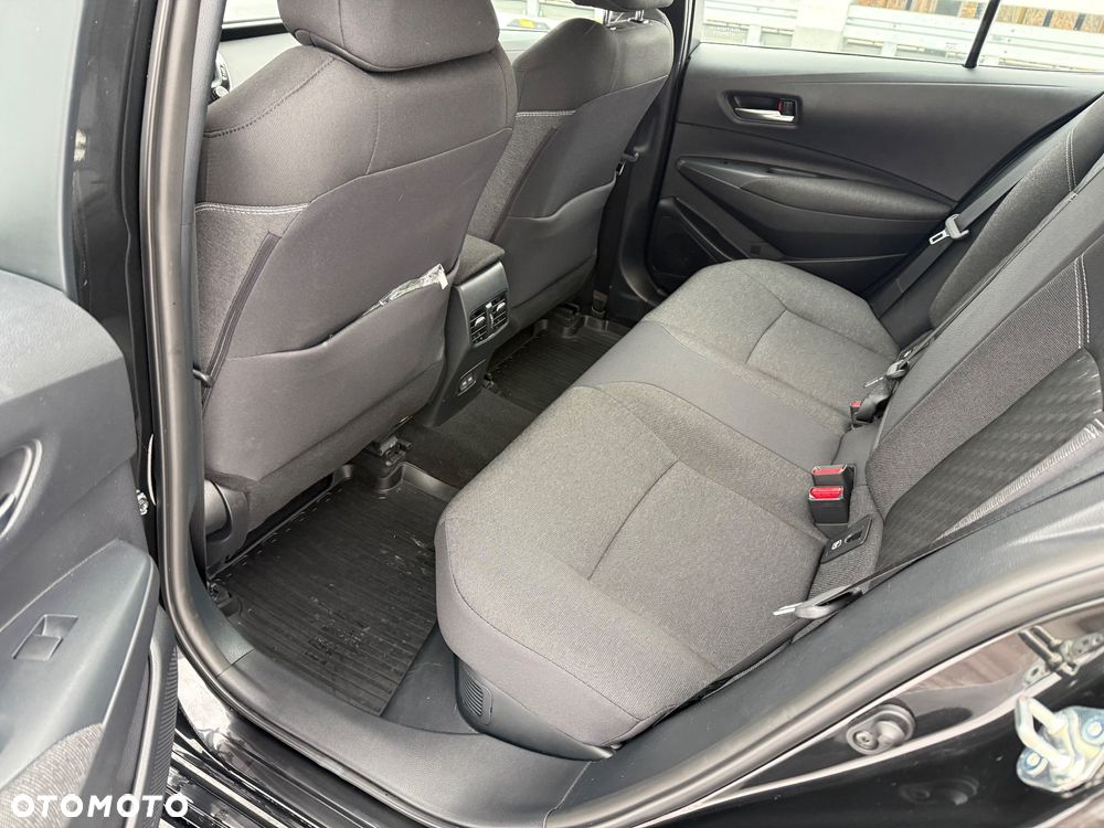 Toyota Corolla 1.8 Hybrid Comfort - 28