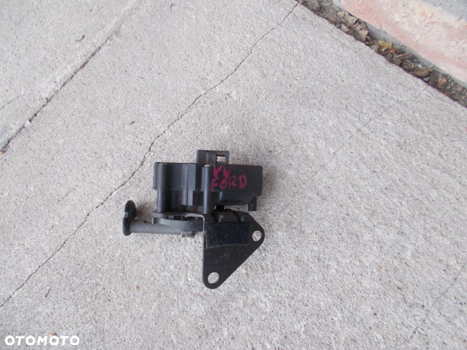 Sharan Alhambra 7M0847080 silniczek szyby prawy tył