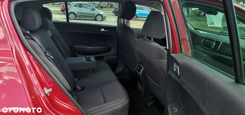 Kia Sportage 1.6 GDI 2WD DREAM-TEAM EDITION - 11