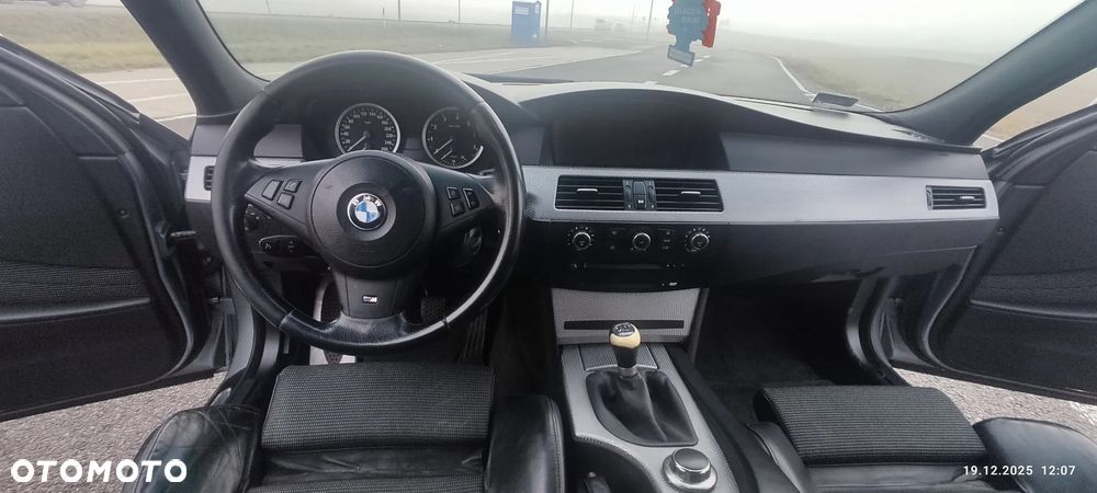 BMW Seria 5 530i - 13