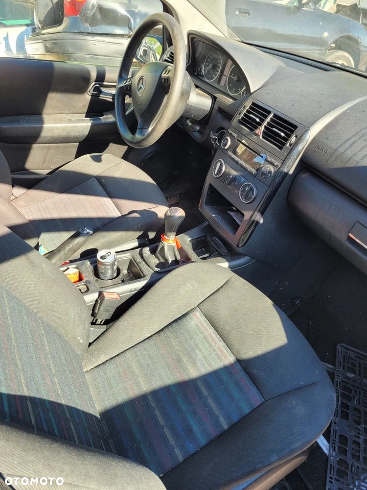 Mercedes A Klasa W169 fotel kanapa deska kokpit podsufitka boczek podłokietnik licznik panel szyb stacyjka zestaw startowy - 1