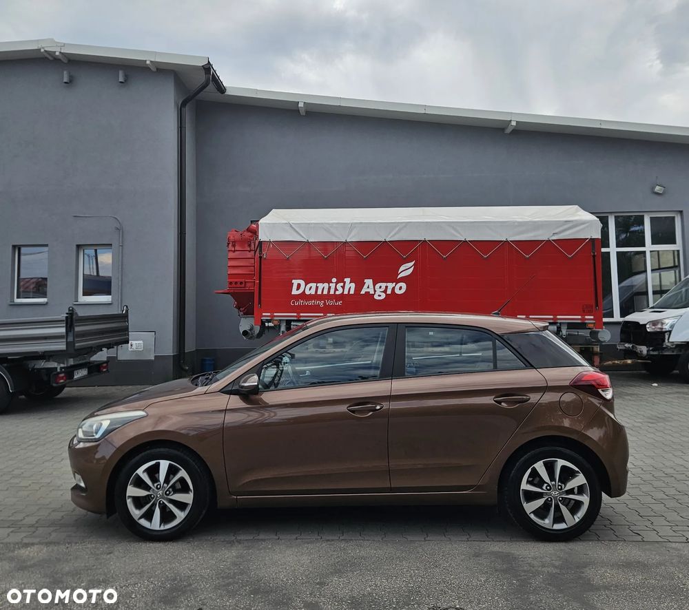 Hyundai i20 - 3