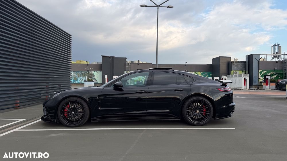 Porsche Panamera Turbo - 8