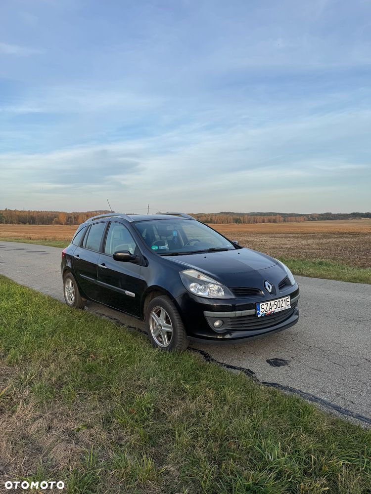 Renault Clio - 1