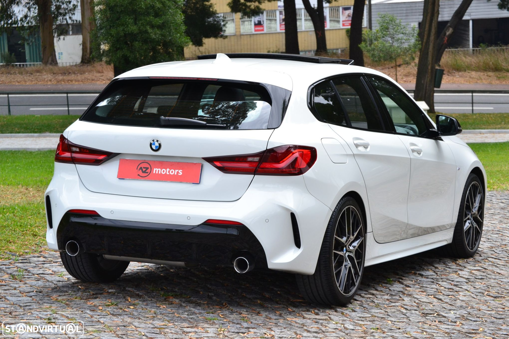 BMW 120 d Pack Desportivo M - 7