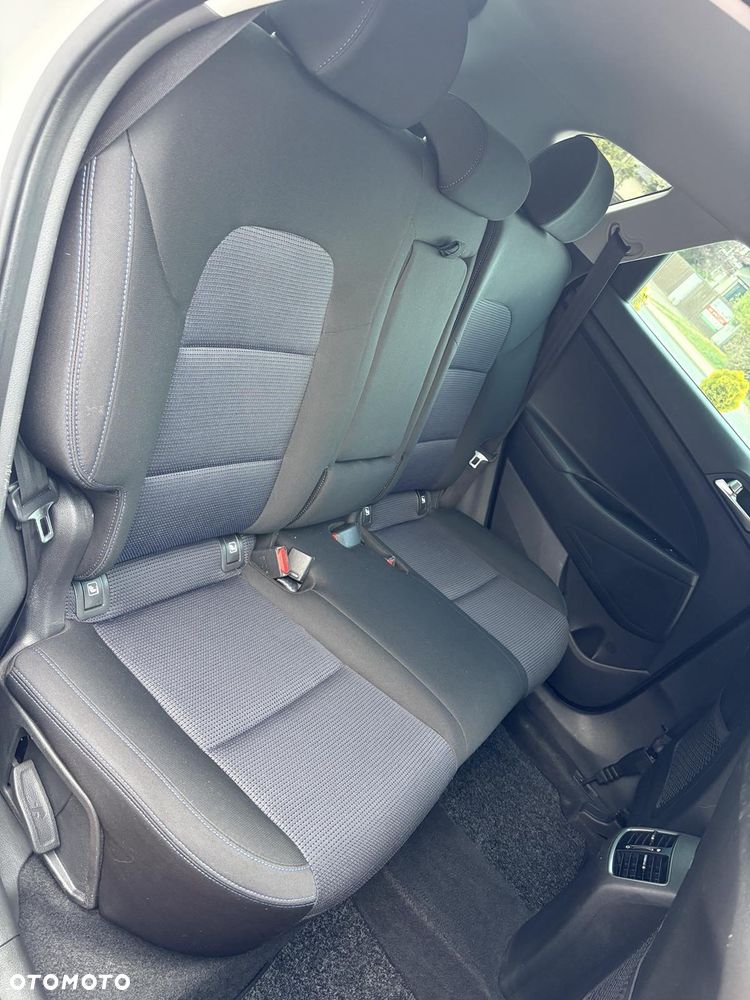 Hyundai Tucson 2.0 CRDi 2WD Trend - 27
