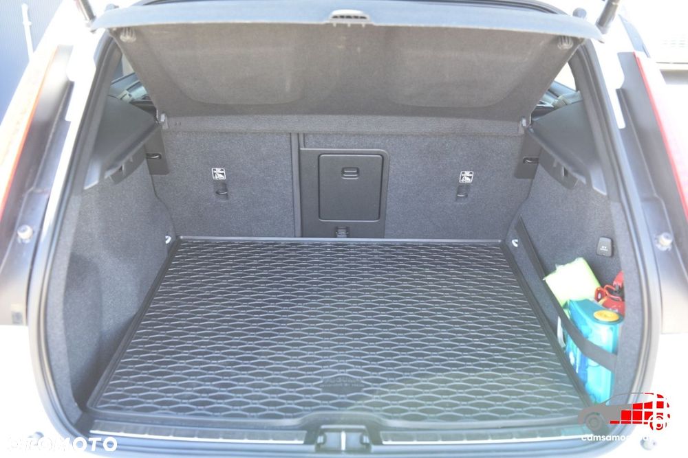 Volvo XC 40 - 20