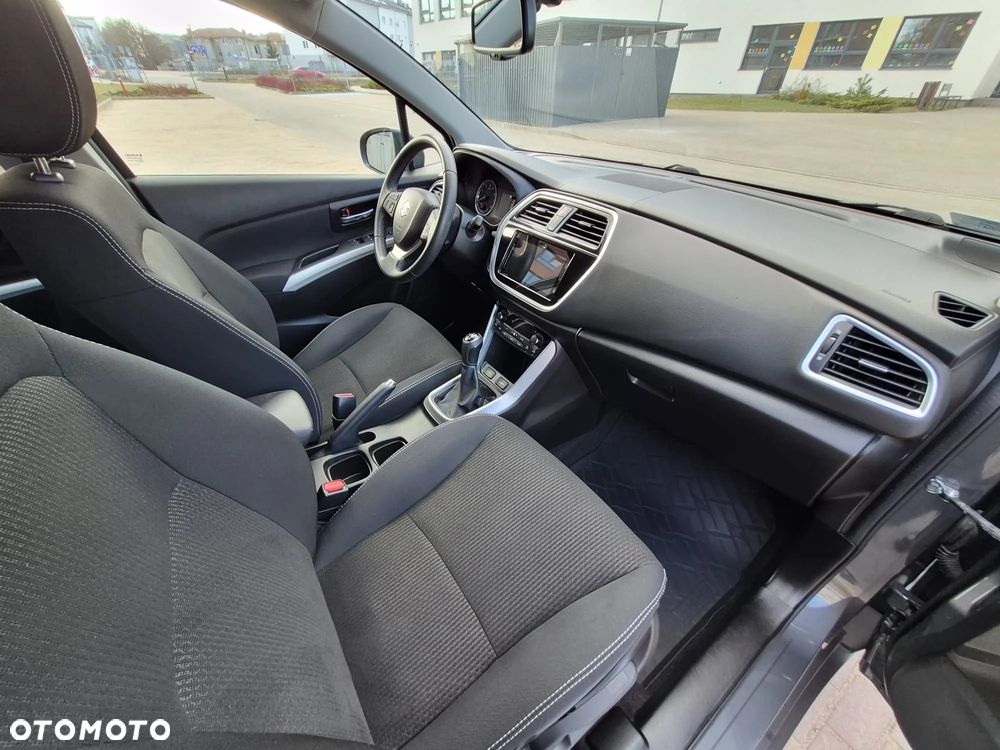 Suzuki SX4 - 5