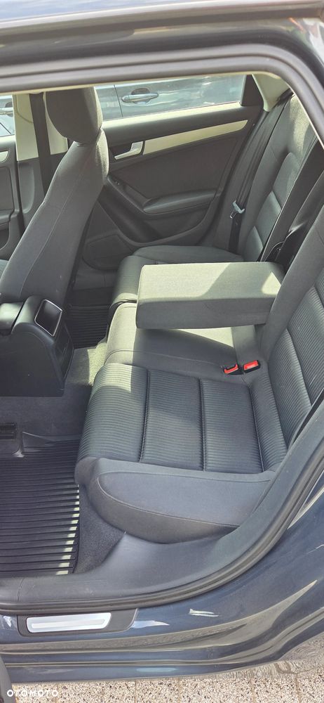 Audi A4 Avant 2.0 TDI - 13