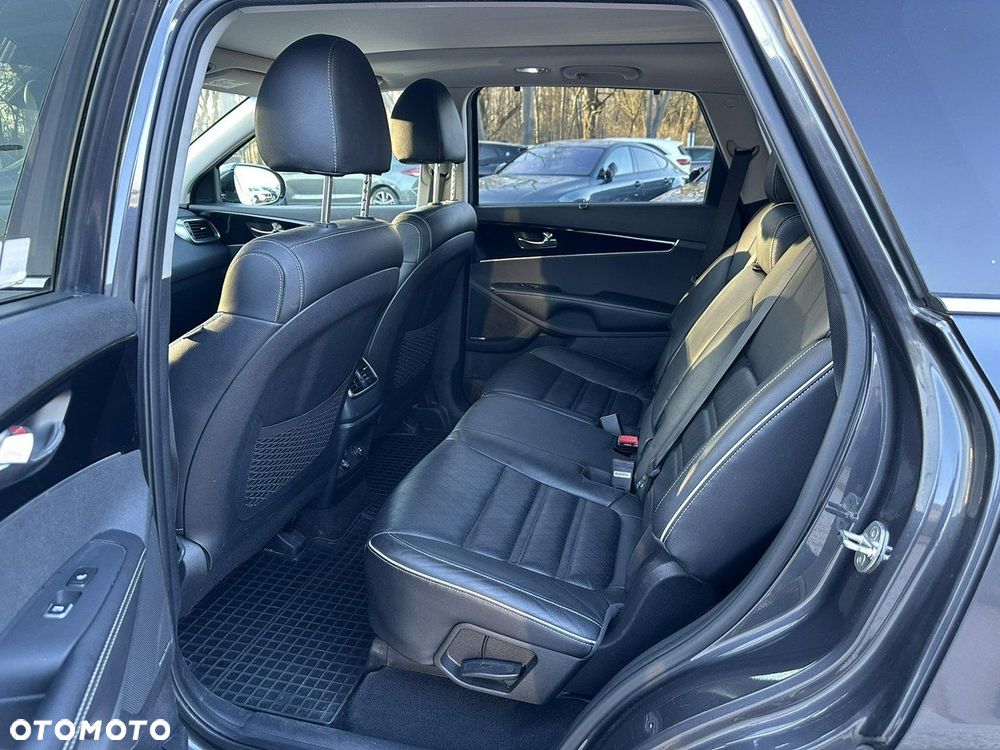 Kia Sorento - 19