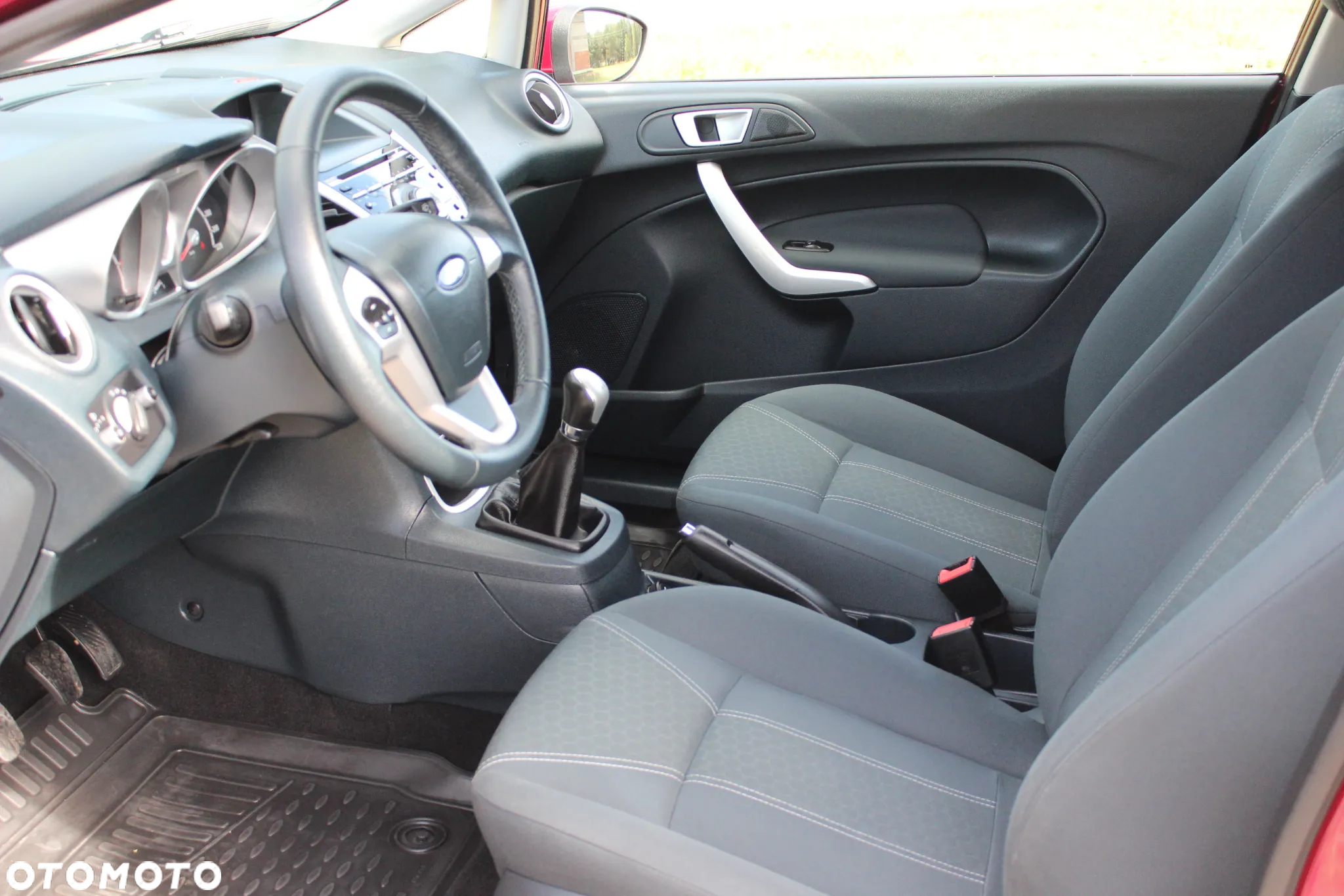 Ford Fiesta 1.25 Titanium X - 27