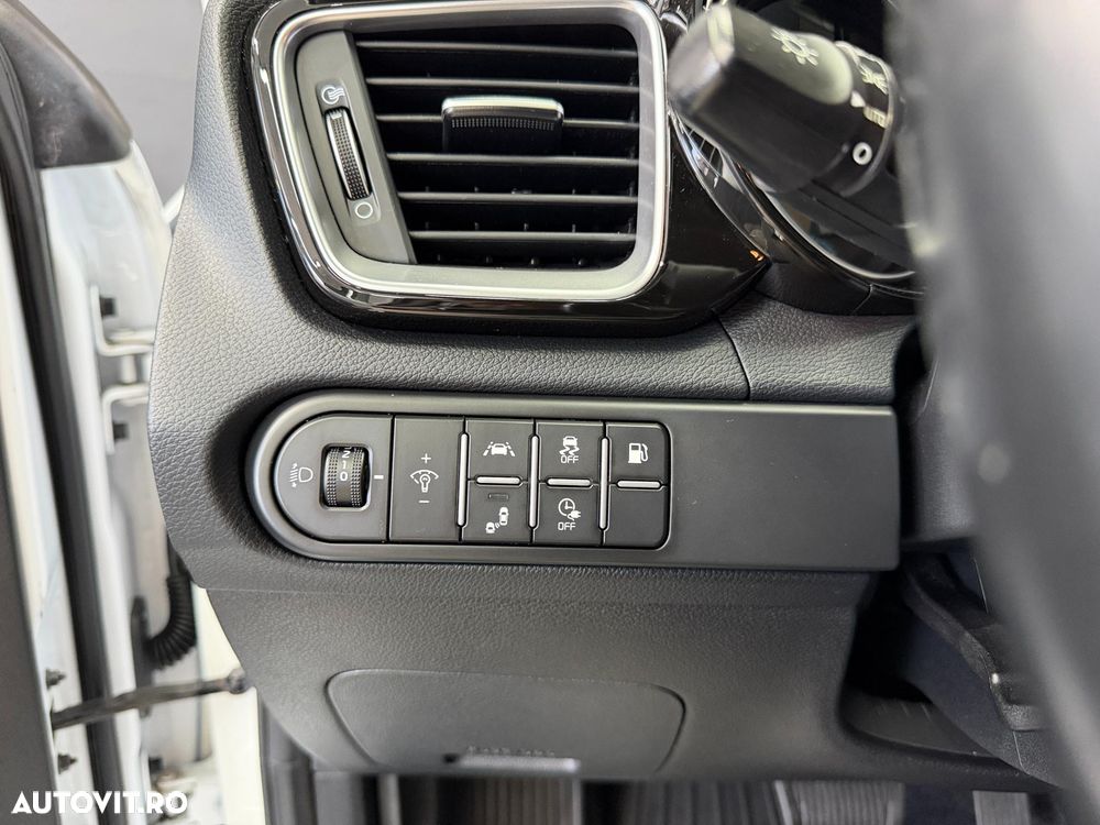 Kia Ceed 1.6 GDI DCT OPF Inspiration - 23