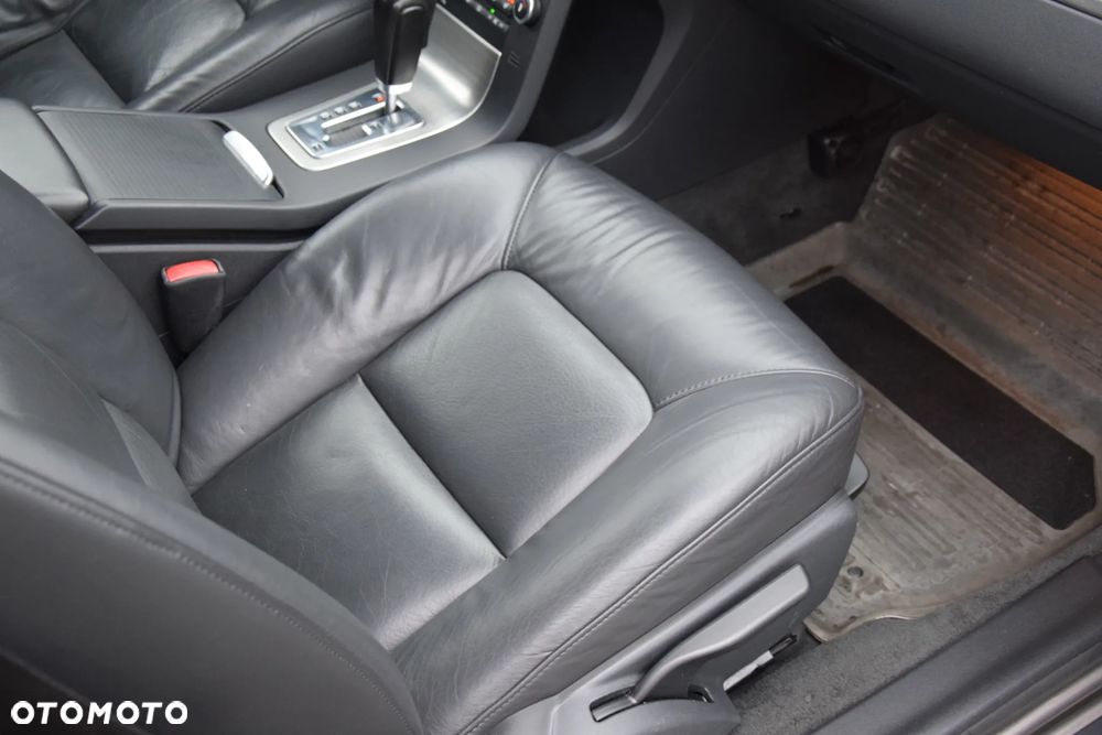 Volvo V70 2.5T Summum - 31