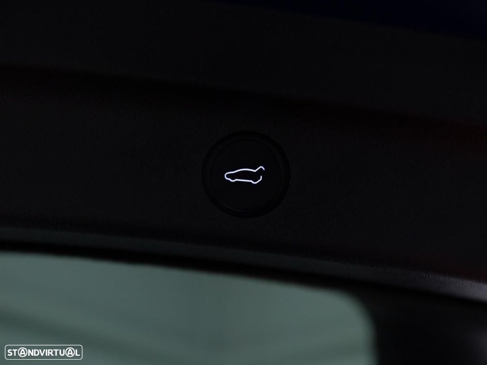 Tesla Model Y Long Range Tração Integral - 16