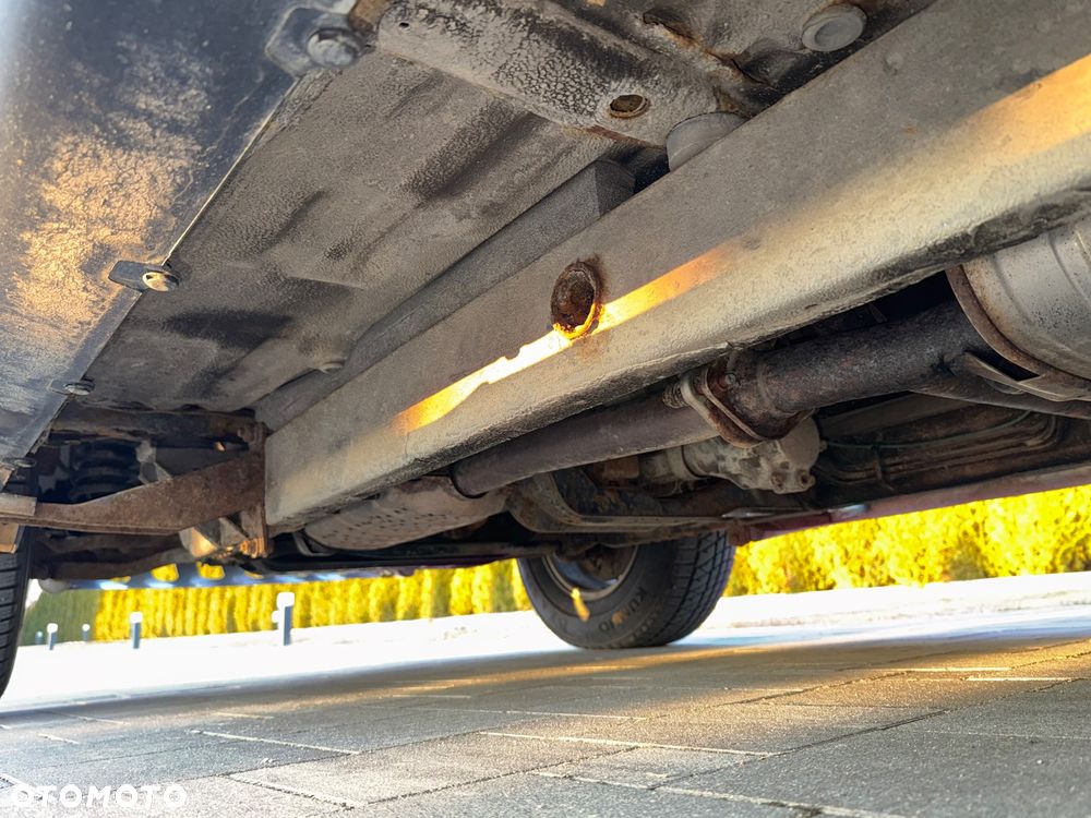 Suzuki Grand Vitara - 30